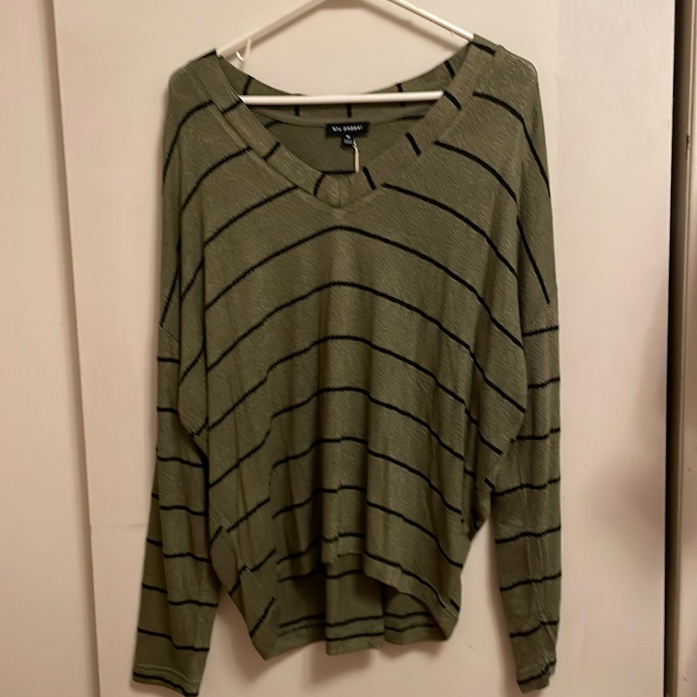 NWT Long sleeve lightweight sweater